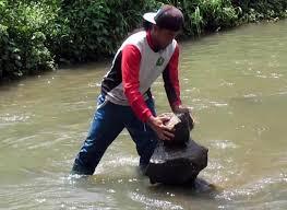 3 Kemungkinan Yang Akan Di Terima, Seorang Pencipta Batu Bertumpuk di Sukabumi Inii