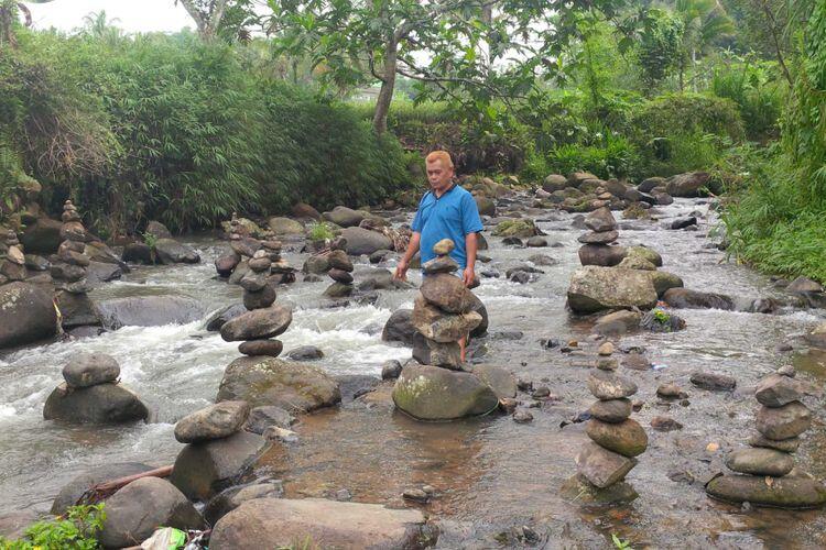 Misteri Puluhan Batu Bertumpuk di Sukabumi Terungkap