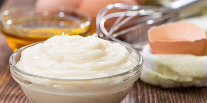 Mau Rambut Cetar dan Badai? 7 Bahan Alami Ini Khasiatnya Nggak Mengkhianati