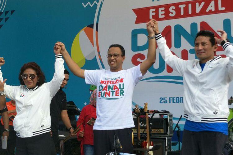 Renang di Danau Sunter, Susi dan Sandiaga Dapat Penghargaan MURI