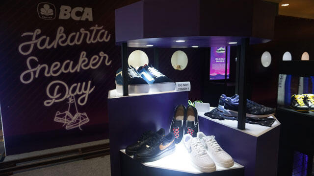 Foto-Foto Sneaker Keren Yang Dipamerkan di Jakarta Sneaker Day 2018