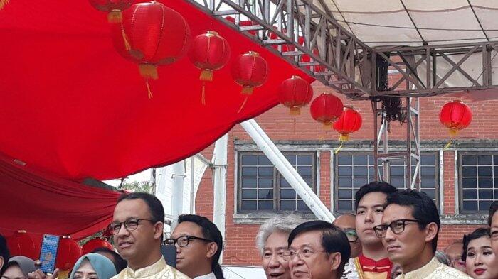 Anies dan Sandi Kagumi Penampilan Barongsai pada Festival Pecinan 2018