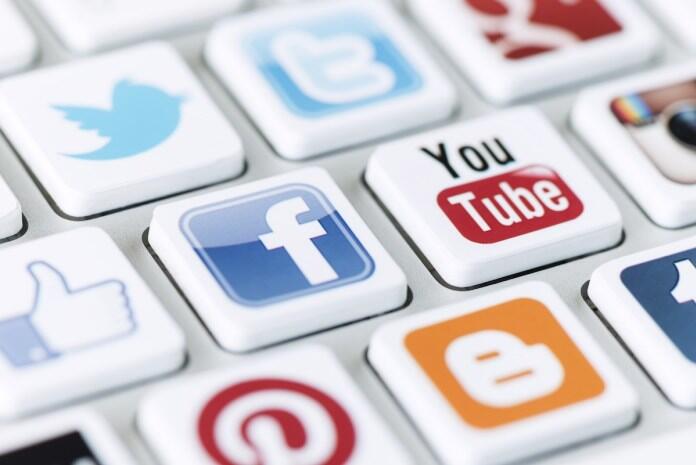 JUALAN DI INSTAGRAM DAN FACEBOOK BAKAL DIPUNGUT PAJAK