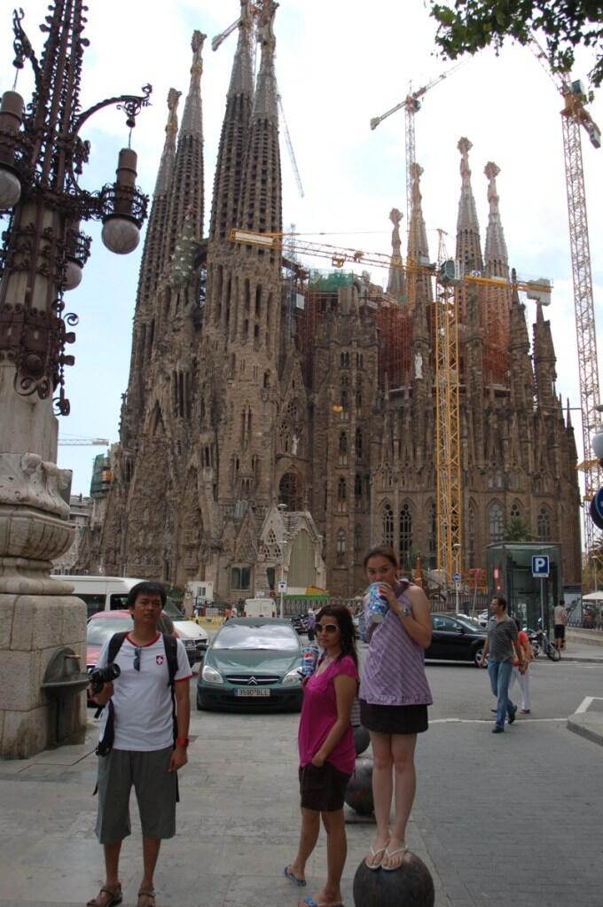 La Sagrada Familia: Sebuah Karya Yang Tak Pernah Usai