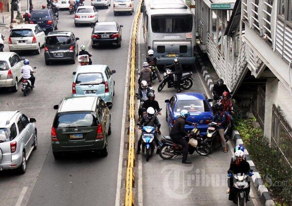 IJINKAN SAYA BERTERIMA KASIH KEPADA PARA OJOL ATAS TINDAKAN ANARKIS MEREKA 