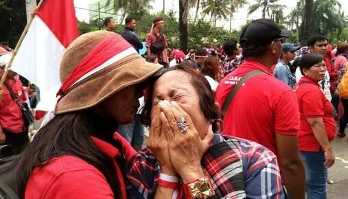 Pemuda Aceh Ini Menangis Bahagia Bertemu TGB