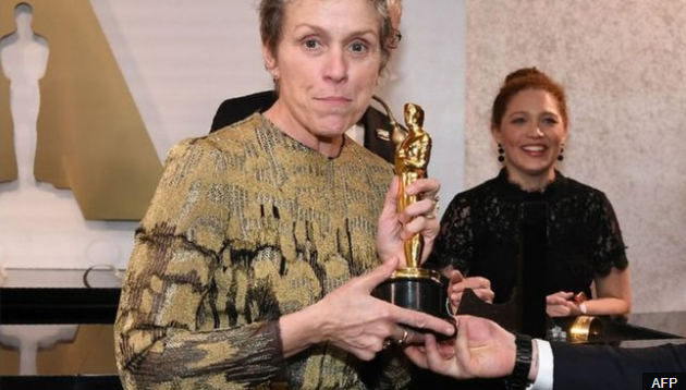 Piala Oscar Frances McDormand Kecurian