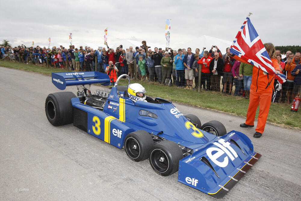 Tak Disangka Gan, Ternyata 7 Mobil F1 Ini Tampilannya Bisa Aneh Banget!