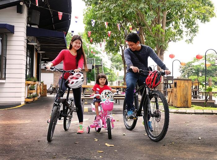 BERSEPEDA ITU BERAT, SAYA TIDAK AKAN KUAT BIAR KALIAN SAJA