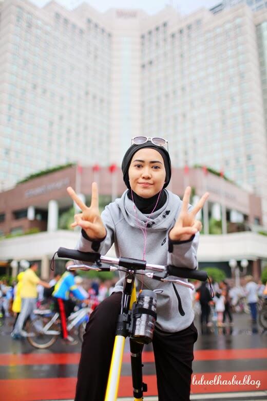 BERSEPEDA ITU BERAT, SAYA TIDAK AKAN KUAT BIAR KALIAN SAJA