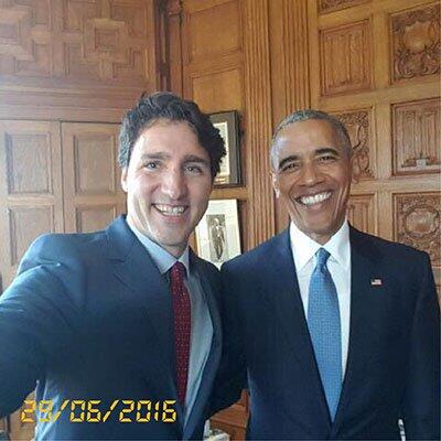 TREN FOTO SELFIE : DARI SEBUAH EKSISTENSI HINGGA DIPLOMASI