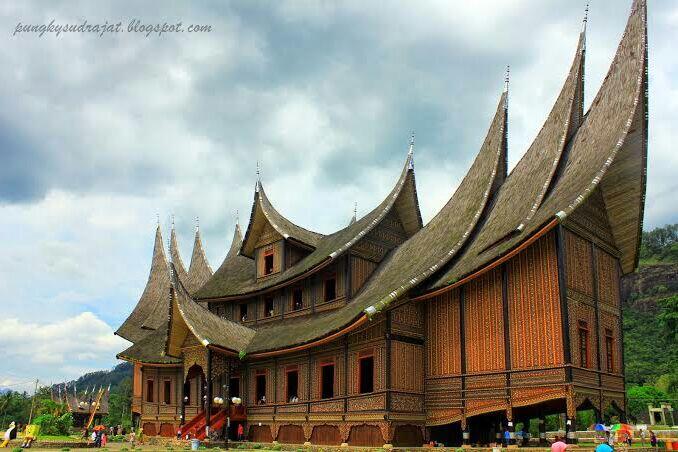 Istana Terkeren Di Dunia