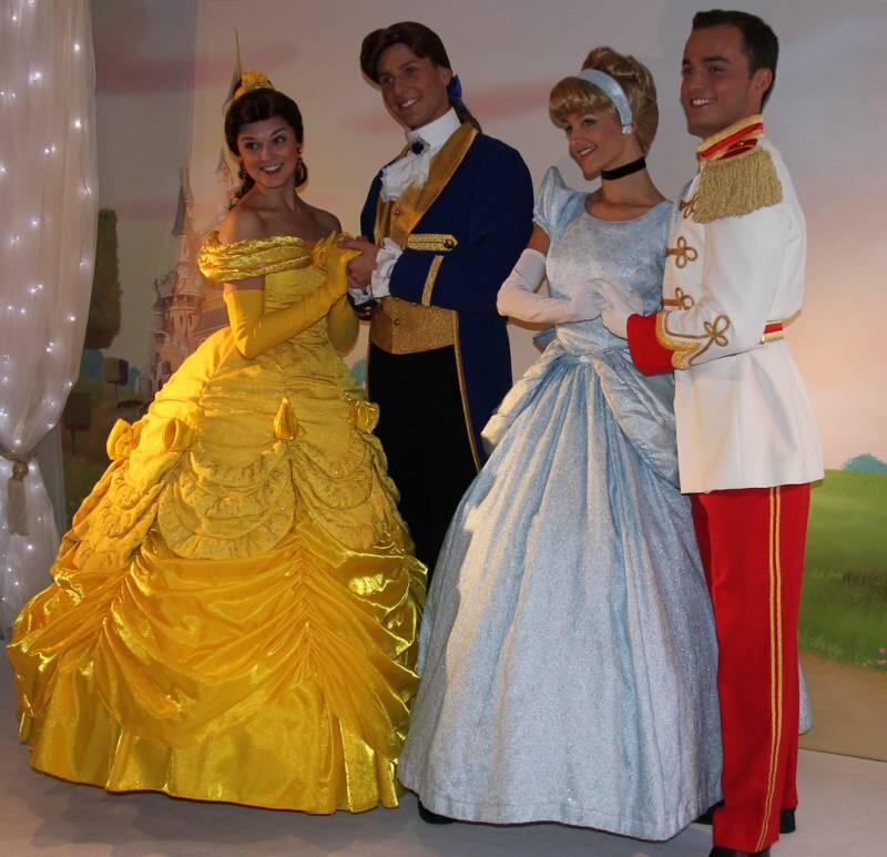 Dilarang Asal Posting, Inilah 9 Aturan Ketat Pemeran Putri dan Pangeran di Disneyland