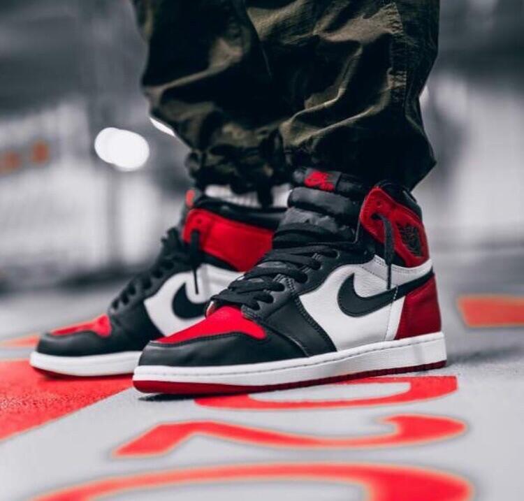 harga nike air jordan 1 retro high og