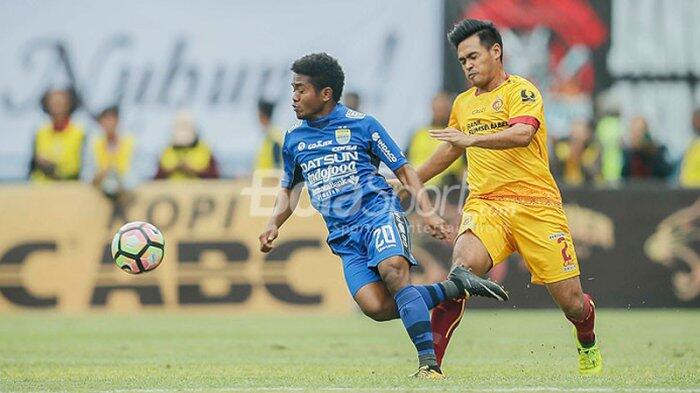 Tiga Tanda Billy Keraf Bakal Tersingkir dari Pilihan Utama di Persib Bandung