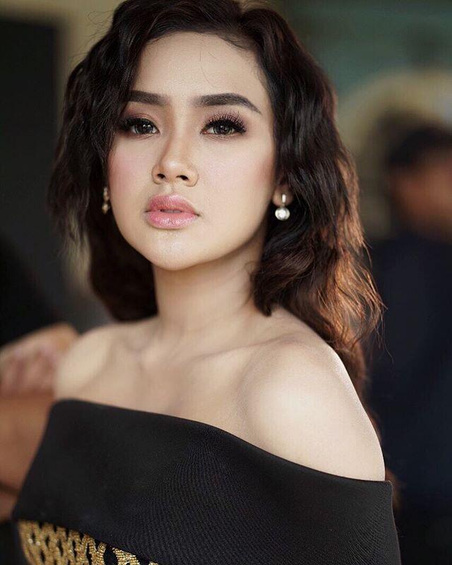 Heboh Cita Citata Bongkar Prostitusi Artis Indonesia. Ternyata Artis Suka Begini