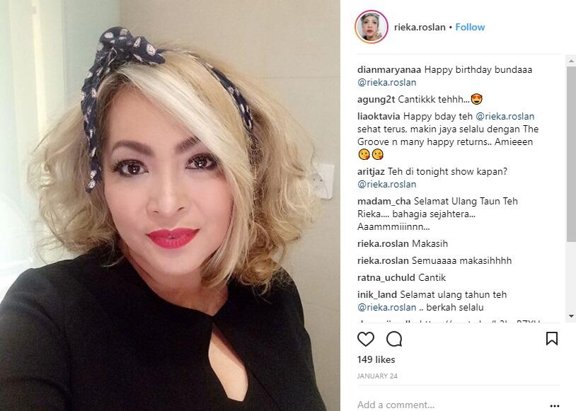 Beginilah Tampilan Kece Rieke Roeslan The Groove Kalau Lepas Turban