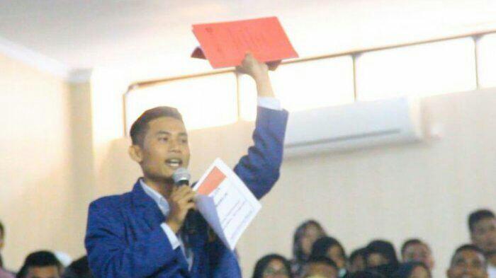 Ketua BEM Unlam Angkat Map Merah: Kami Beri Nilai C Pemerintahan Jokowi