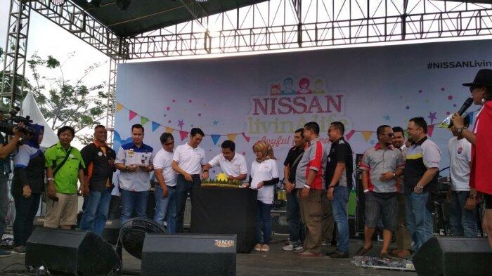 Ribuan Komunitas Mobil Nissan Tumpah Ruah di 'LivinAlife 2018' di Gading Serpong