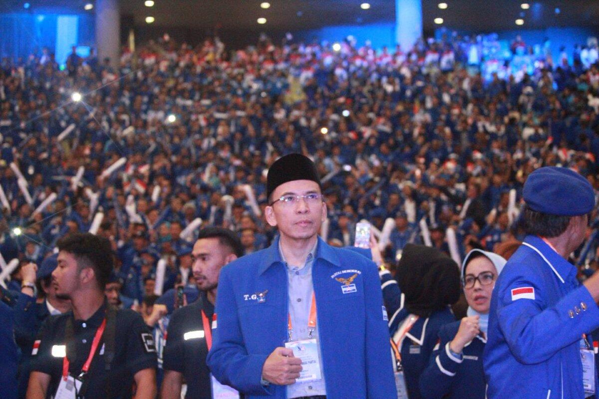 Wow... Ada Gema TGB di Rapimnas Demokrat