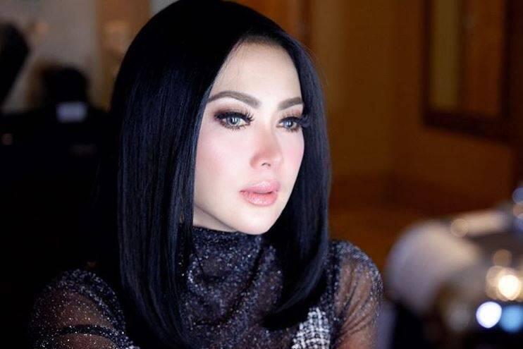 Gosip Pacar Baru Syahrini, Beneran Atau Cuma Pengalihan Isu Pelanggaran Foto di Tol?