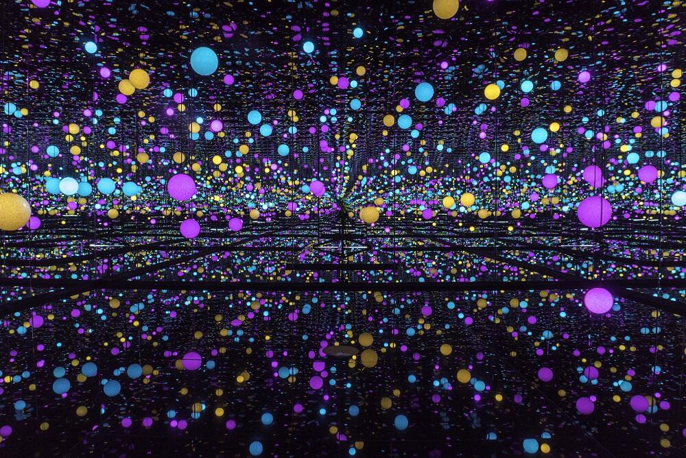 4 Fakta Yayoi Kusama, Seniman Nyentrik Nan Populer di Museum Macan