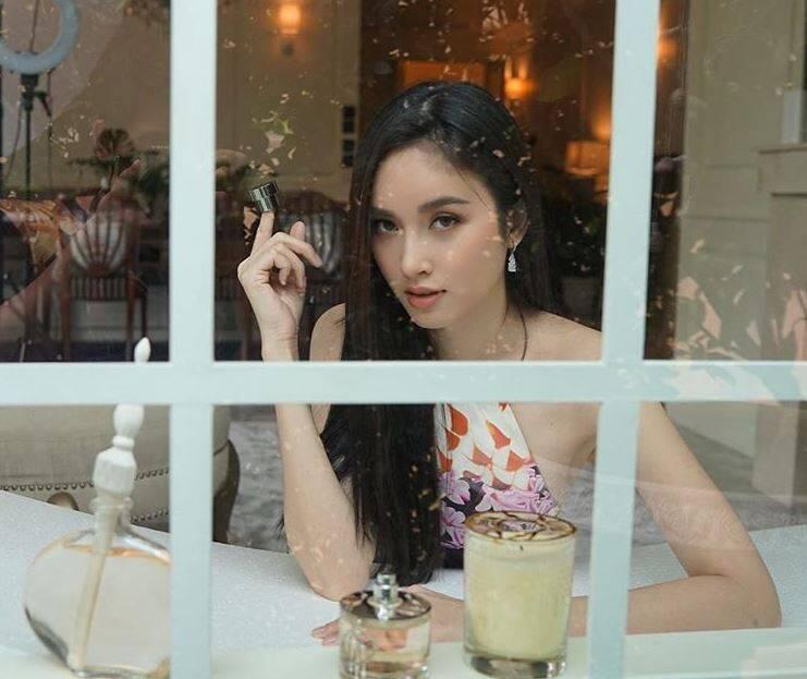 10 Potret Nong Poy, Transgender Cantik Asal Thailand yang Mencuri Hati Banyak Orang
