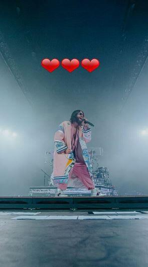 Rancangan Desainer Indonesia Dipakai Artis Hollywod Jared Leto