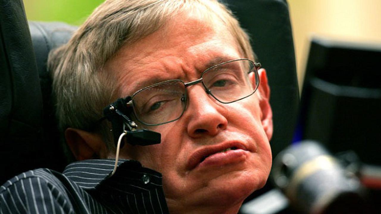 5 Petuah Kontroversial Stephen Hawking untuk Manusia