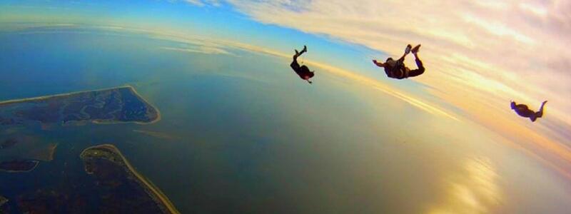 Berani Saja Tak Cukup untuk Melakukan Skydiving