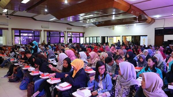 Bye-bye Malang! Mahasiswa Universitas Negeri Malang Bikin Kangen!
