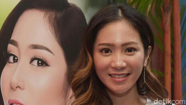 Wajah 2 Anak tak ada yang Mirip, Bunga Zainal Bilang Gini
