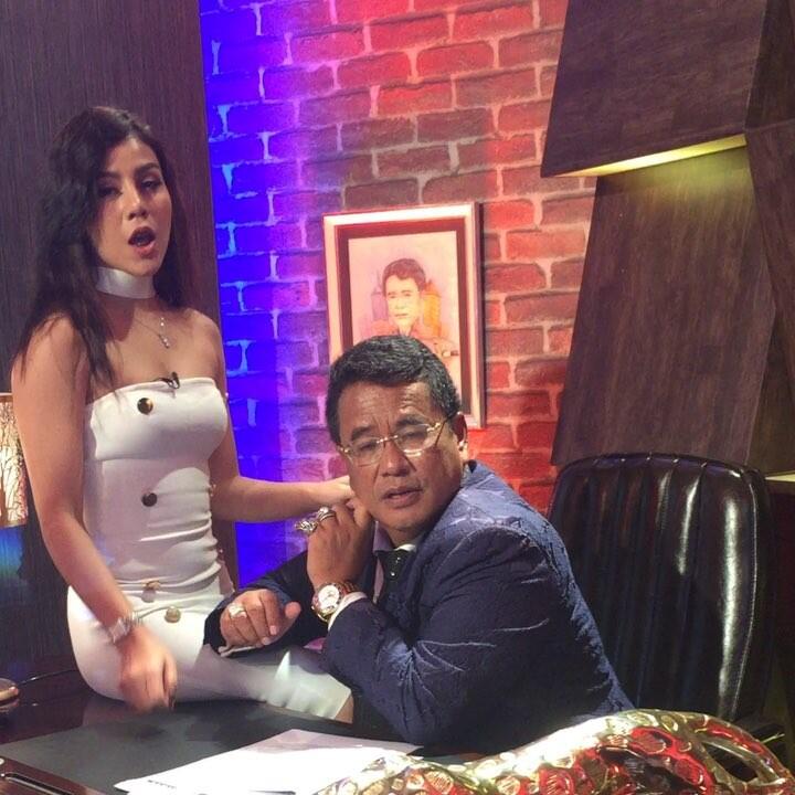 Agus Sujud hingga Cium Kakinya, Hotman Paris: Honor Pengacara Termahal dalam Karierku