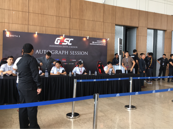 Day 1 : Serunya nonton pertandingan Dota 2 GESC di ICE BSD City