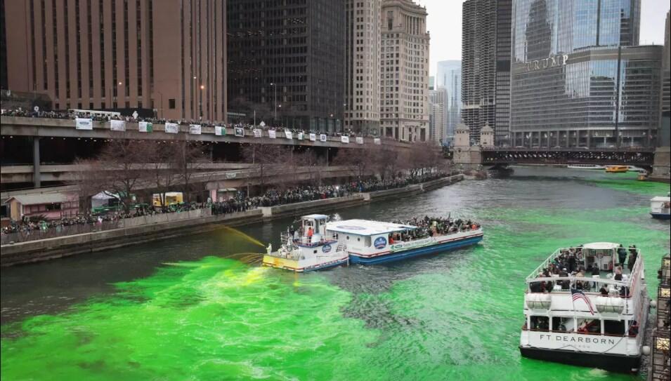 Sungai Chicago Berubah Jadi Hijau, Kok Bisa?