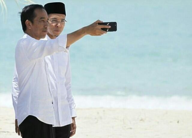 Foto: Saat Malcolm Turnbull 'Ketagihan' Selfie dengan Jokowi