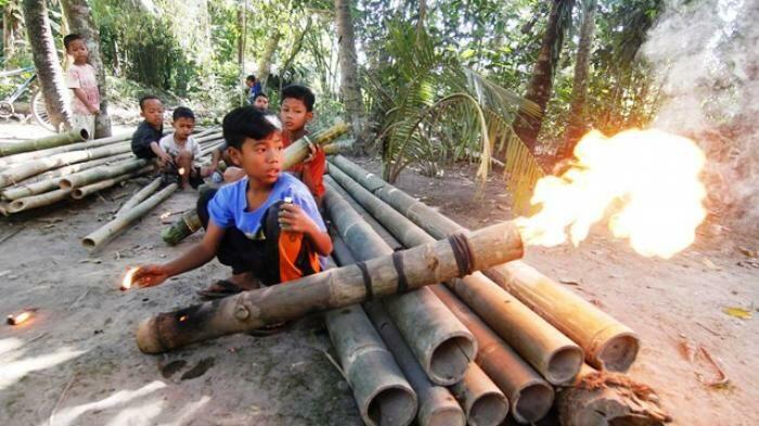 Di Kampung Gua Permainan Legendaris Ini Sudah Mulai Punah