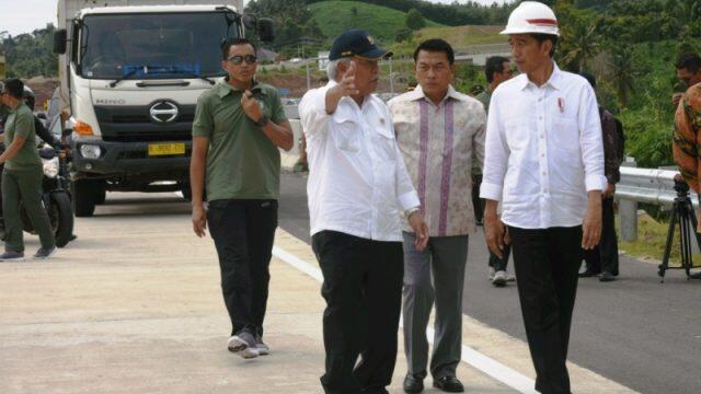 Robohnya Tiang Pancang Infrastruktur Kami