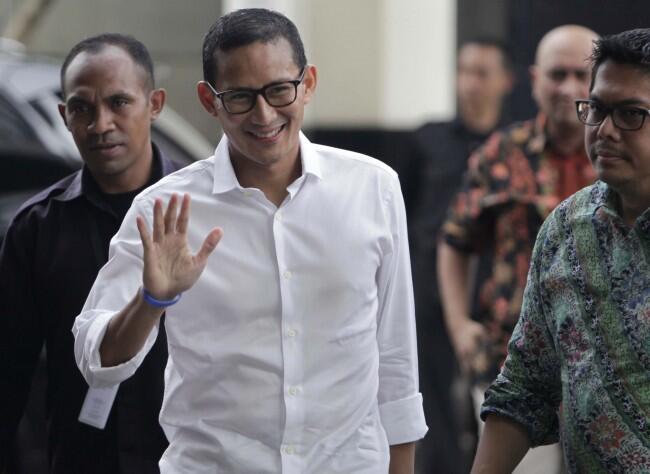 Sandi Siapkan Sanksi Buat Kontraktor Rusun Pasar Rumput