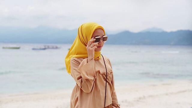 Cantik dan Ayu, Gak Ada yang Menyangka Profesi Wanita ini Adalah Seorang . . . .