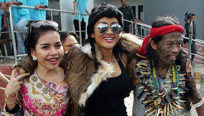 Fakta Film Dayak Yang Penuh Kontroversi (Satu-satu Film Dayak Layar Lebar)