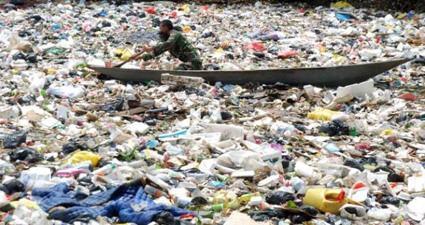 PERBEDAAN SUNGAI CITARUM DULU DAN SKRANG 