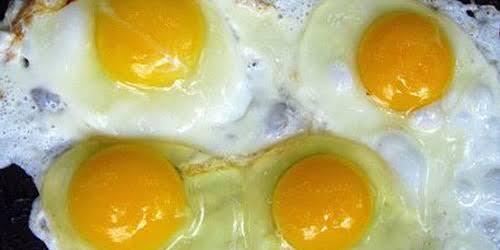 Jangan Percaya !! Kalau Ada Yang Bilang Telur Palsu Di Jual Di Pasar