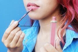 Yuk Intip Cara Memakai Lipcream Matte untuk Bibir Kering!
