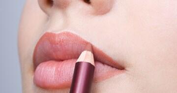 Yuk Intip Cara Memakai Lipcream Matte untuk Bibir Kering!