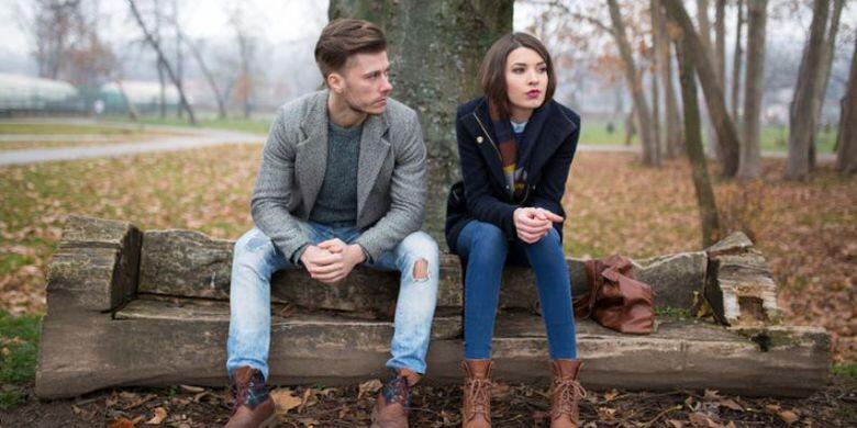 Kebiasaan Kecil yang Bisa Picu Pasangan Berselingkuh 