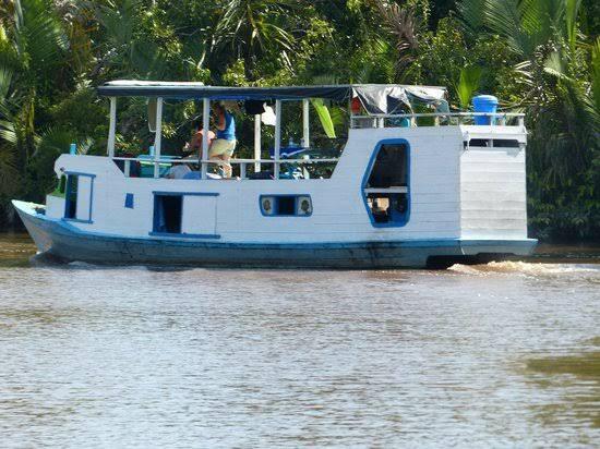 Menelusuri Sungai Sekonyer Dengan Klotok