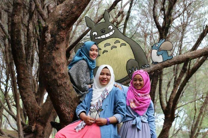 Kalau Totoro dan Kawan-kawannya Beneran Nyata, Mungkin Begini Jadinya. Kegemasan!