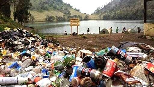 Melalui Tulisan, Menjadi Wisatawan Yang Sadar Akan Lingkungan
