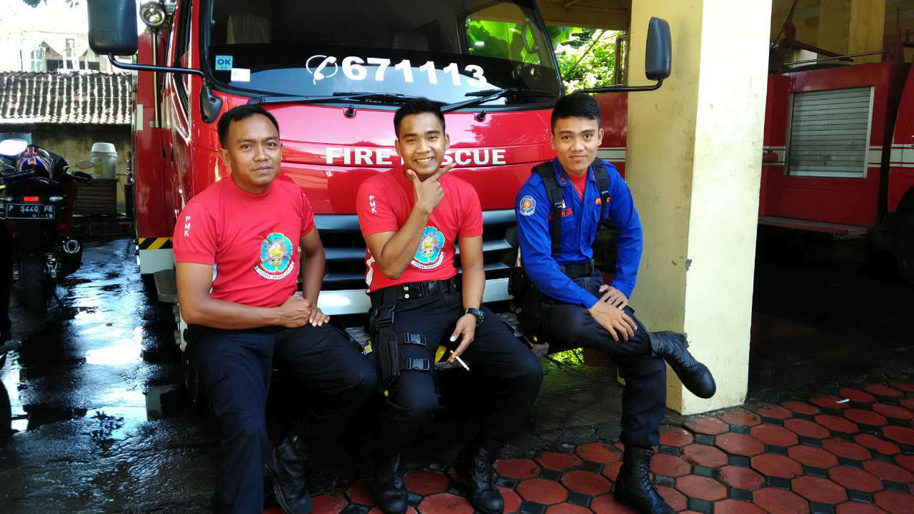 Kegiatan Harian Anggota Pemadam Kebakaran Kabupaten Situbondo